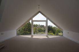 Triangular window focal point