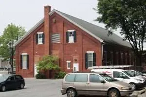 East-Chestnut-Street-Meeting-House-2
