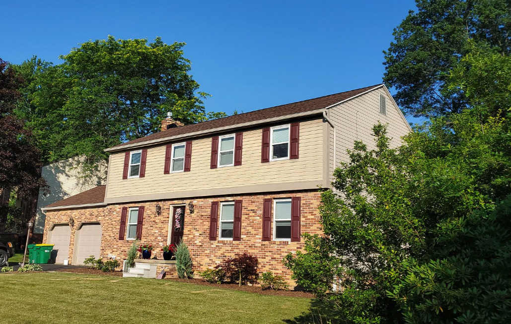 Pittsburgh - Burnt Sienna CertainTeed Landmark