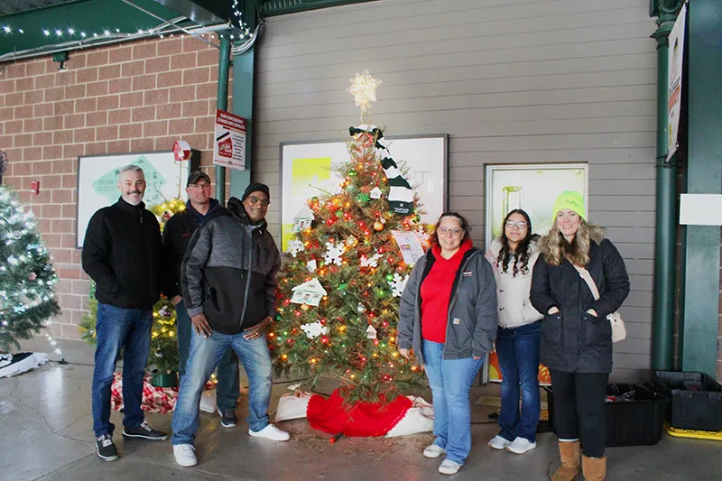 Greenawalt Sponsors Tenfold for Christmas Tree Lane