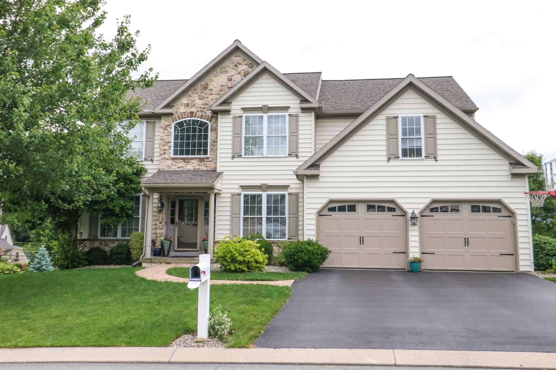 CertainTeed Weathered Wood Vinyl Siding