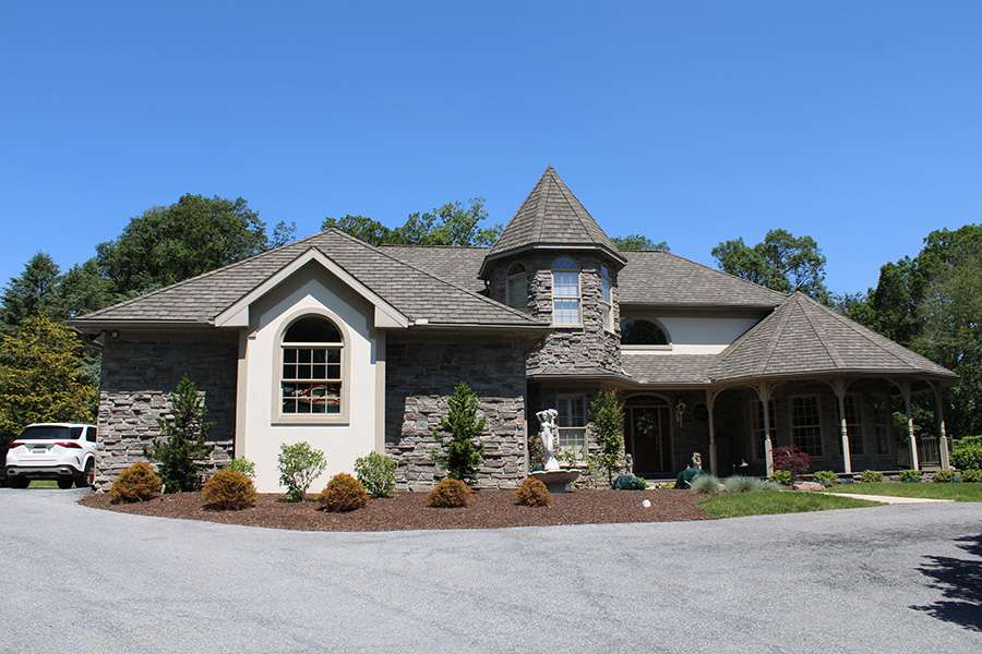 Hummelstown PA roof replacement - installing Grand Manor Weathered Wood CertainTeed Shingles